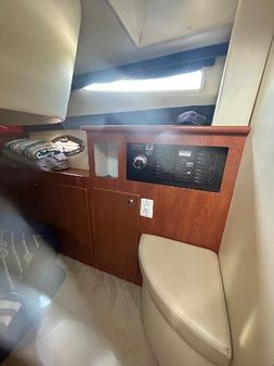 Bayliner 320 image