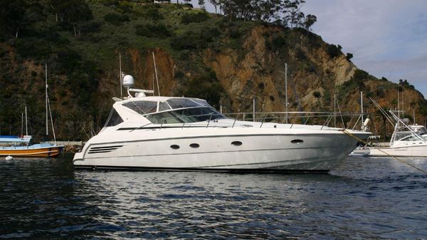 Trojan 440 Express Yacht 