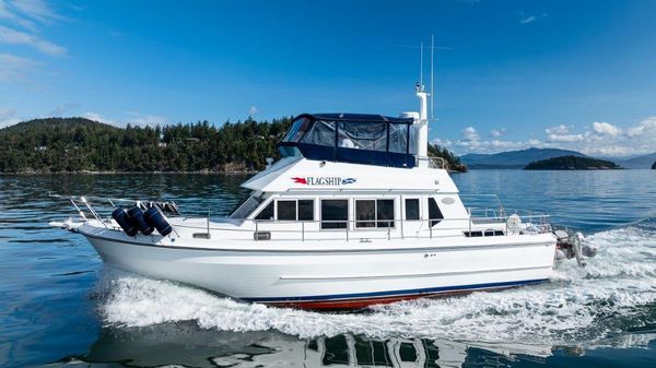Symbol 42 Classic Trawler