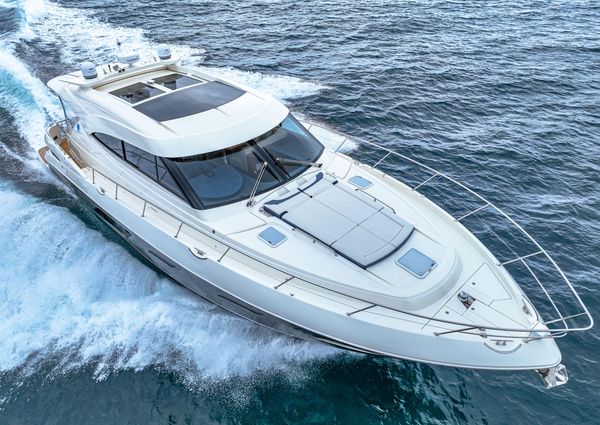 Riviera 6000 Sport Yacht image