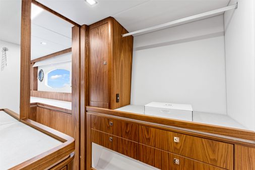 Riviera 6000 Sport Yacht image