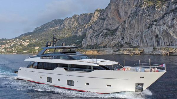 Sanlorenzo SL102A