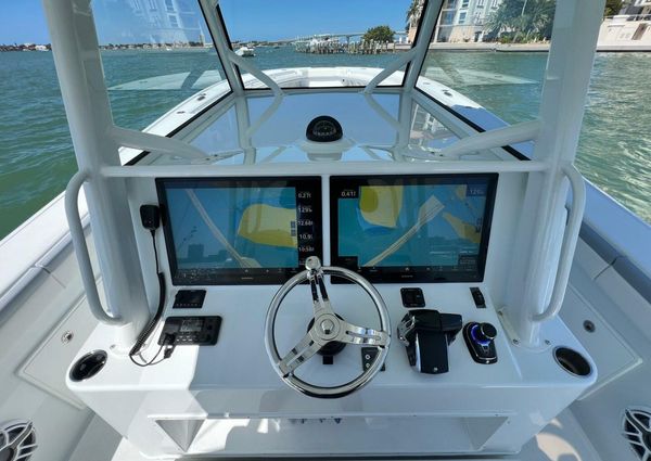 Yellowfin 42 Center Console image