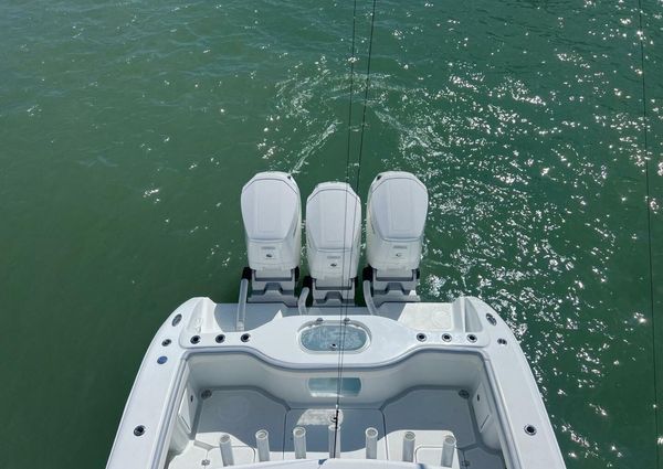 Yellowfin 42 Center Console image