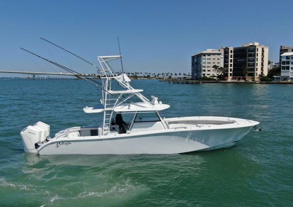 Yellowfin 42 Center Console image