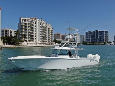 Yellowfin 42 Center Console image