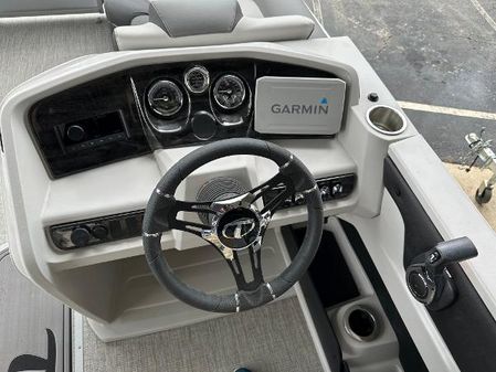 Tahoe-pontoon LTZ-QL-SPP-TRI-TOON image