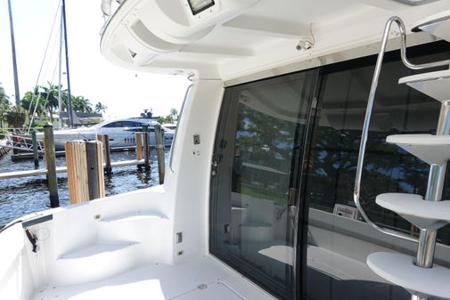 Carver 530 Voyager Pilothouse image