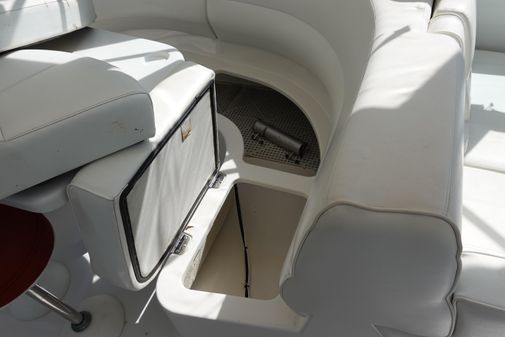 Carver 530 Voyager Pilothouse image