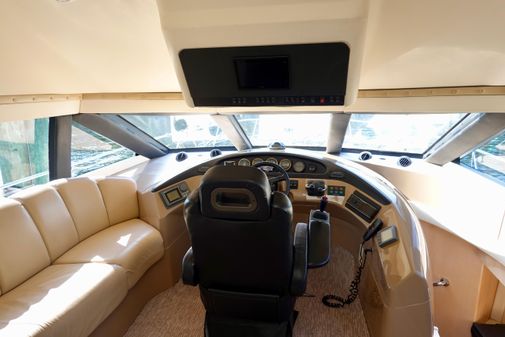 Carver 530 Voyager Pilothouse image