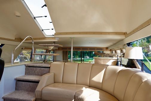 Carver 530 Voyager Pilothouse image