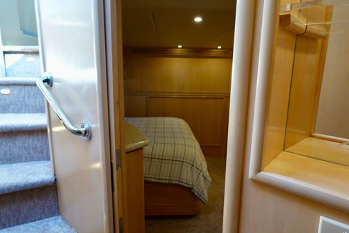 Carver 530 Voyager Pilothouse image