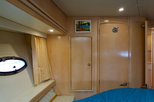 Carver 530 Voyager Pilothouse image