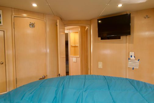 Carver 530 Voyager Pilothouse image