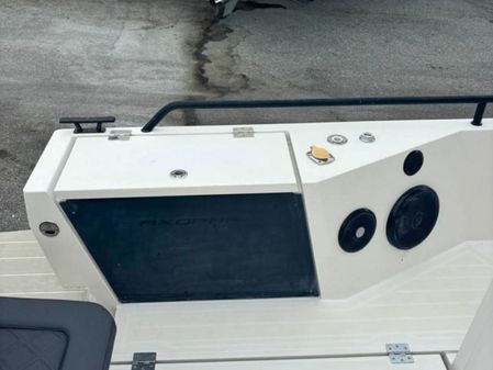 Axopar 37 Sports Cabin image