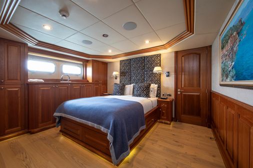 Feadship 641 image