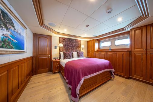 Feadship 641 image