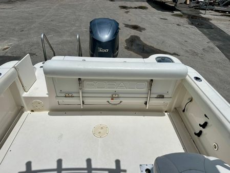 Robalo R247 image