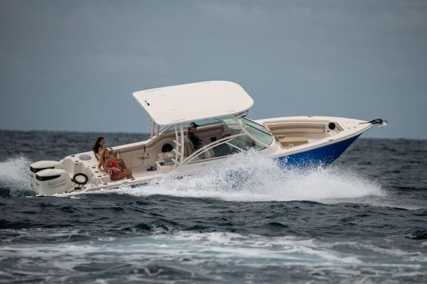 Sea Chaser 27 HFC DC - main image