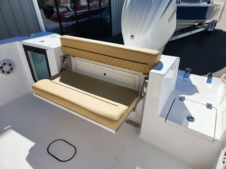 Sportsman OPEN-232-CENTER-CONSOLE image