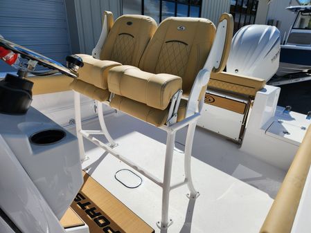 Sportsman OPEN-232-CENTER-CONSOLE image