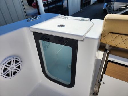 Sportsman OPEN-232-CENTER-CONSOLE image