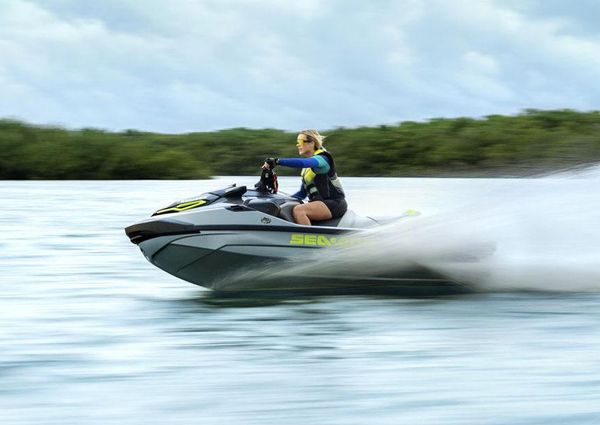 Sea-doo RXT-X-325 image