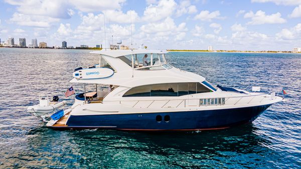 Hatteras 60 Motor Yacht 
