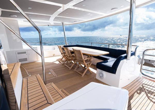 Sunseeker 86 Yacht image