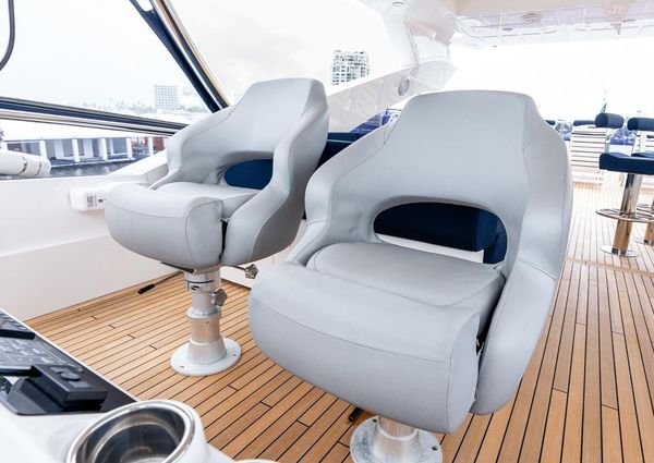 Sunseeker 86 Yacht image