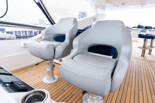 Sunseeker 86 Yacht image