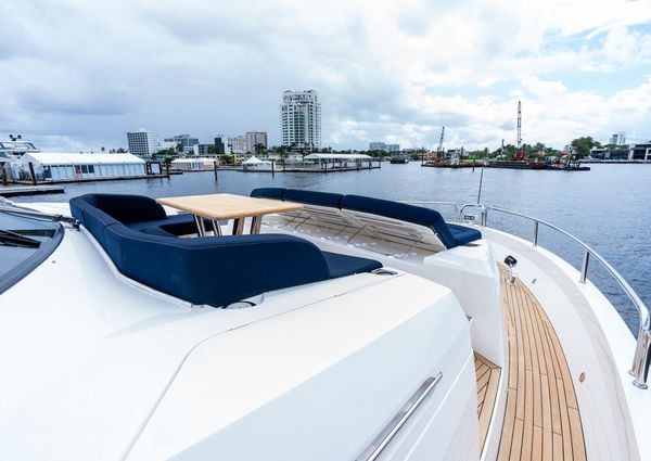 Sunseeker 86 Yacht image