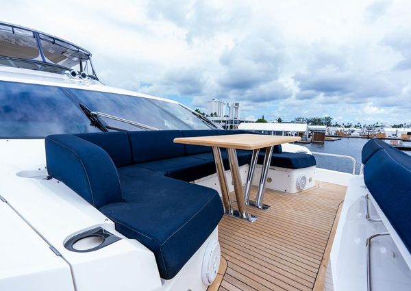 Sunseeker 86 Yacht image