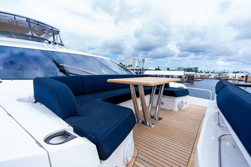 Sunseeker 86 Yacht image