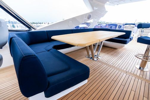 Sunseeker 86 Yacht image