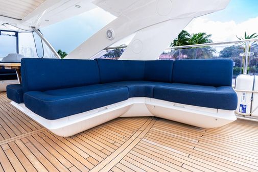 Sunseeker 86 Yacht image