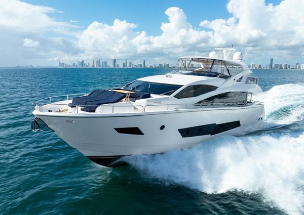 Sunseeker 86 Yacht image