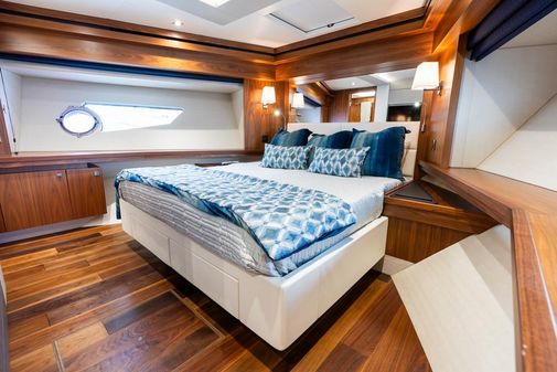 Sunseeker 86 Yacht image