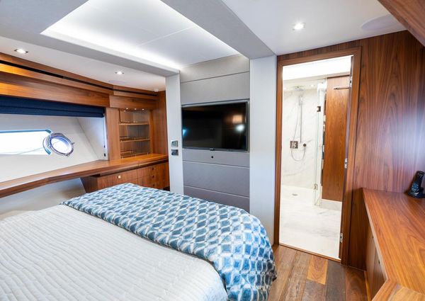 Sunseeker 86 Yacht image