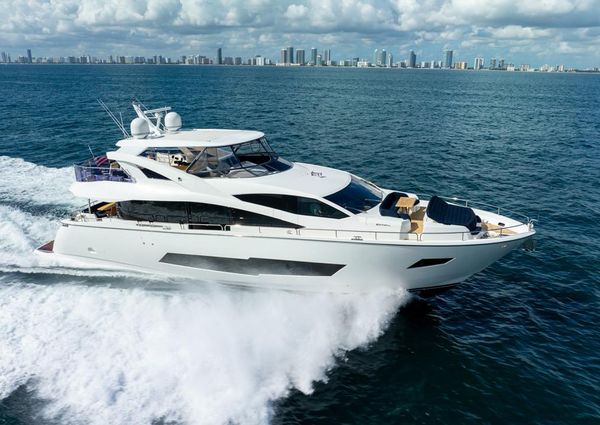 Sunseeker 86 Yacht image