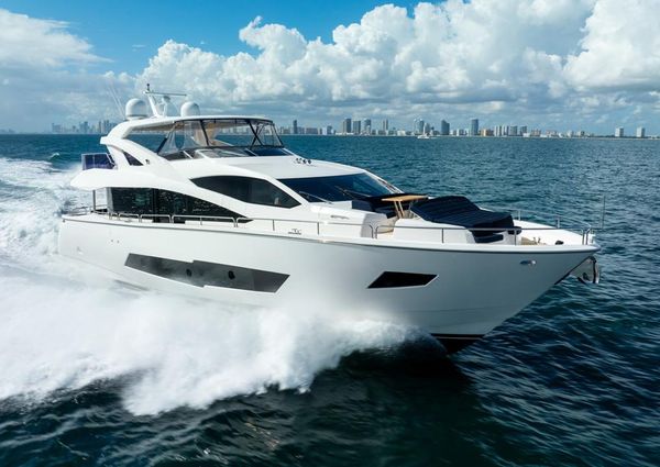 Sunseeker 86 Yacht image