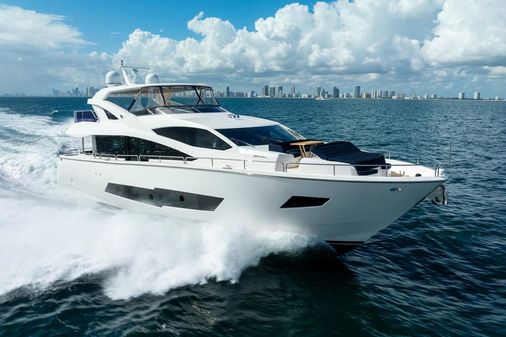 Sunseeker 86 Yacht image