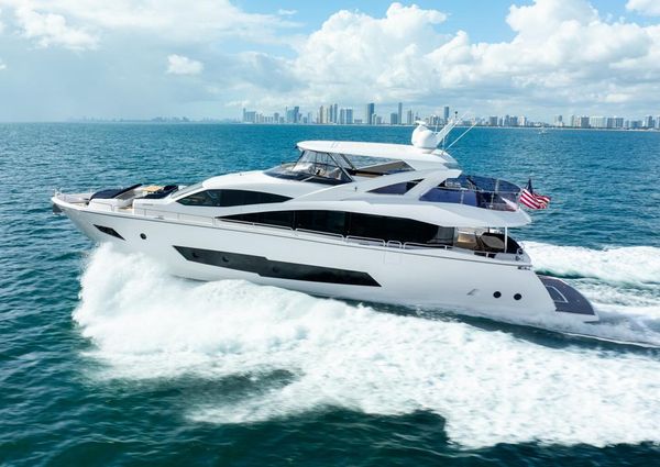 Sunseeker 86 Yacht image