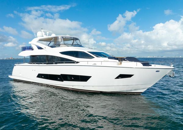 Sunseeker 86 Yacht image