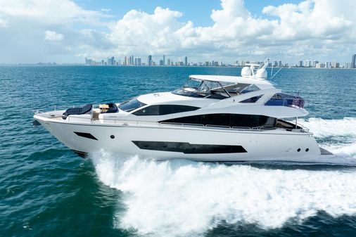 Sunseeker 86 Yacht image