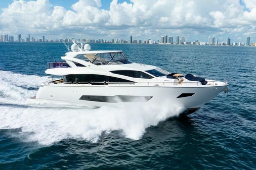 Sunseeker 86 Yacht image