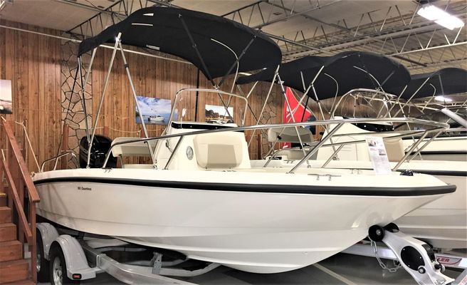 Boston Whaler 180 Dauntless - main image
