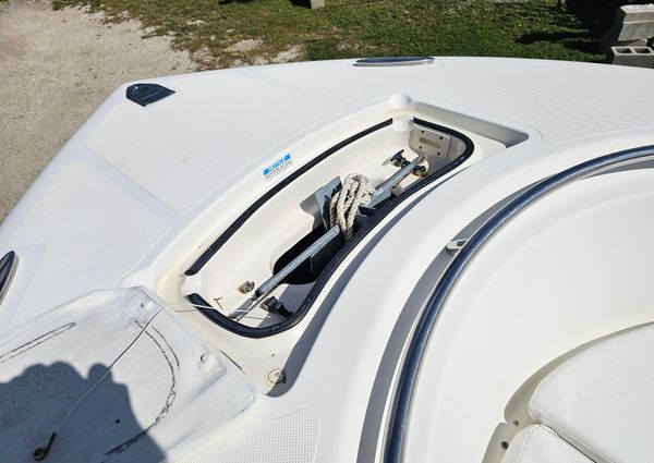 Pursuit 2570-CENTER-CONSOLE image