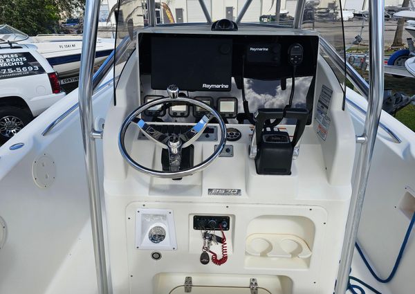 Pursuit 2570-CENTER-CONSOLE image