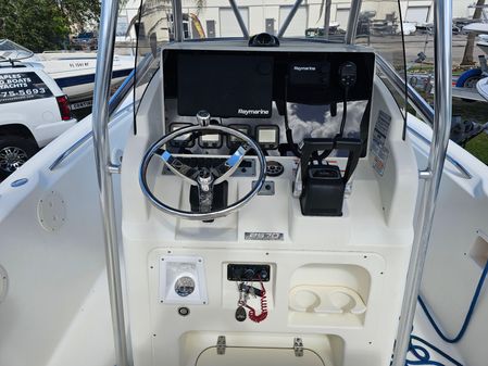 Pursuit 2570-CENTER-CONSOLE image